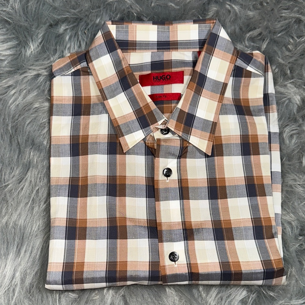 HUGO Men's Checkered Shirt - Tan and White
